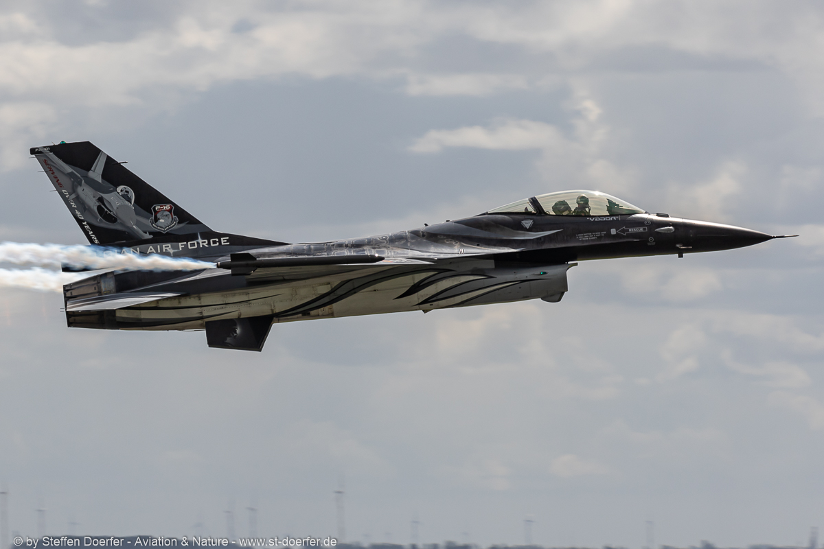 280JH3A7875