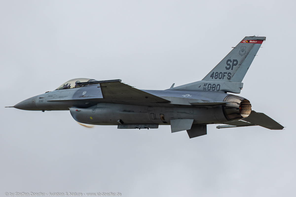 160JH3A2890