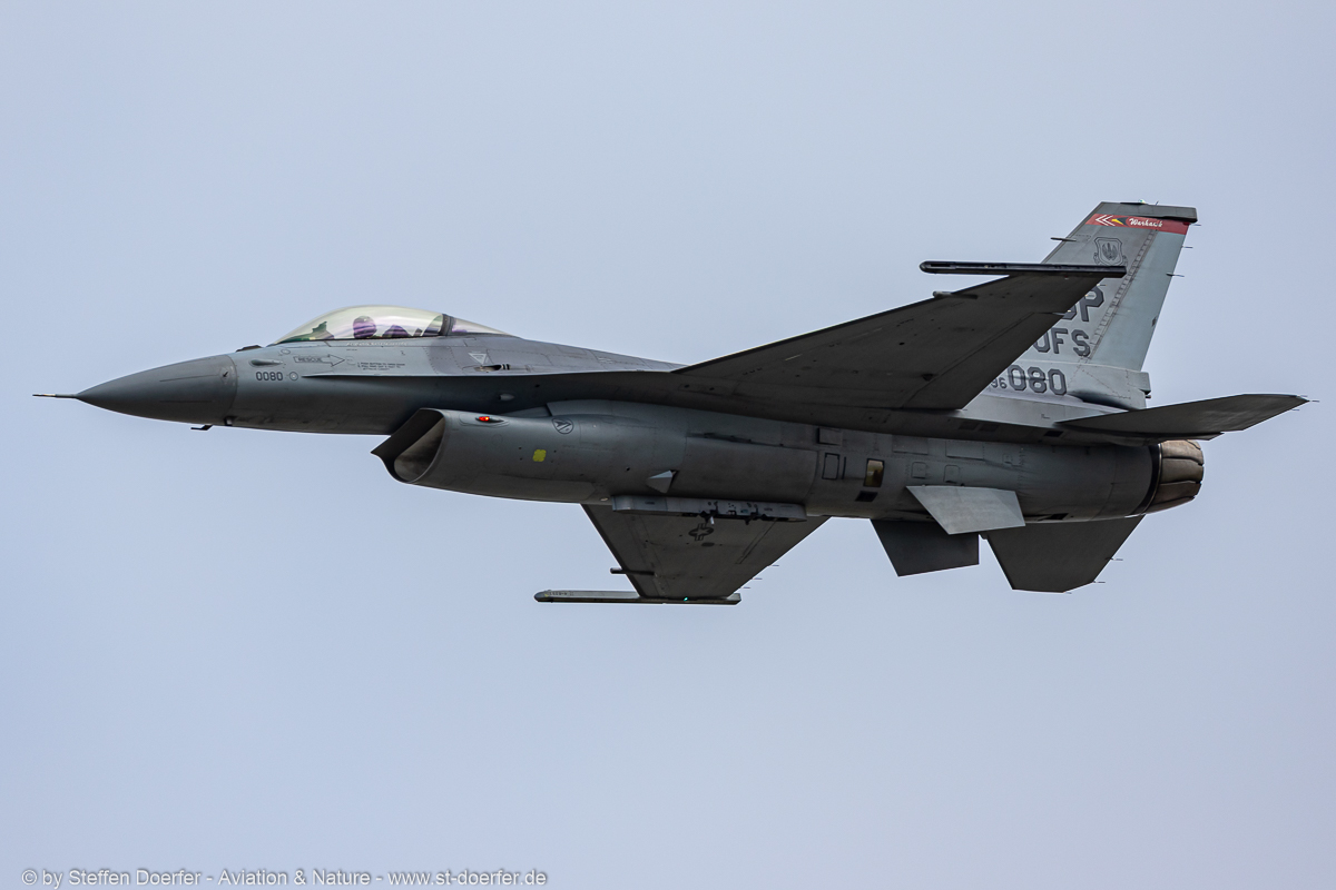 160JH3A2905