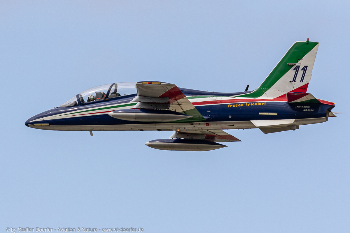 382IW5A3745