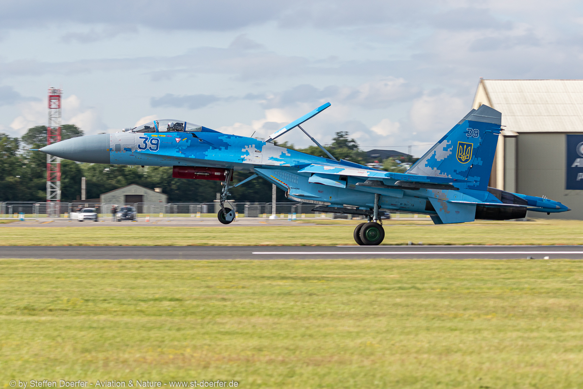 561IW5A4896