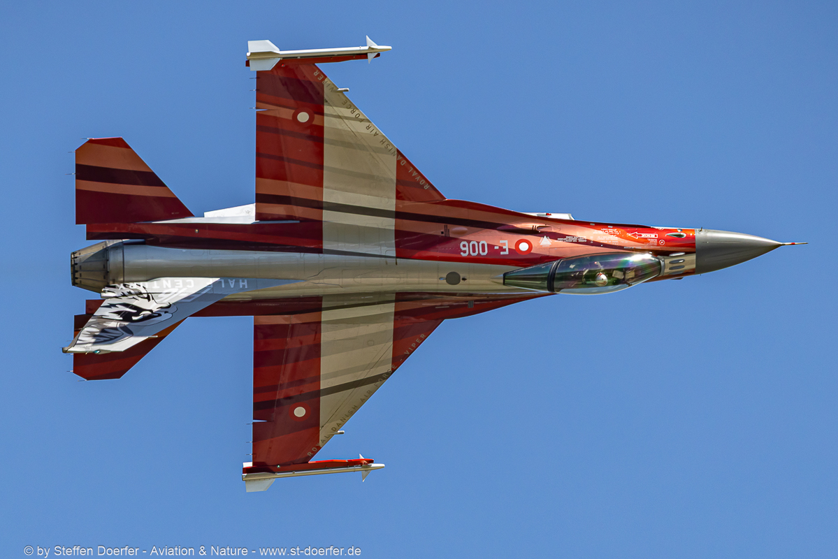 121CAA_0516