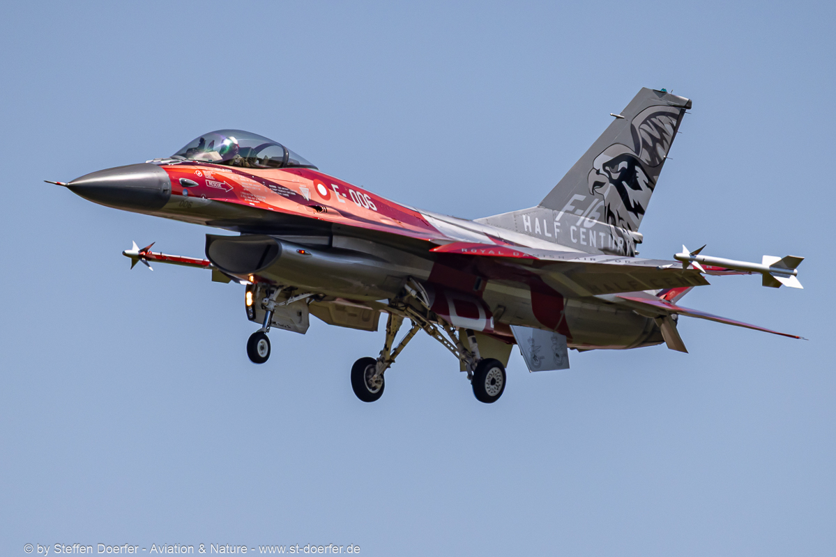 125CAA_0533
