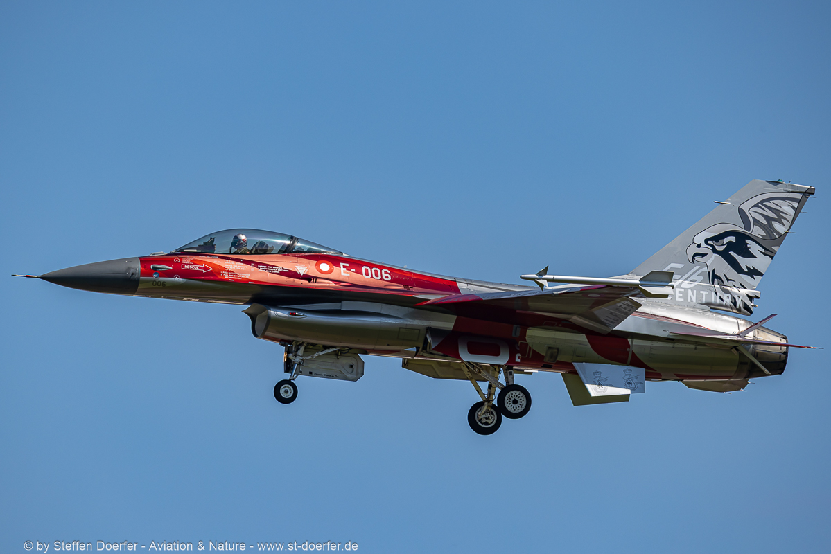 125CAA_0544