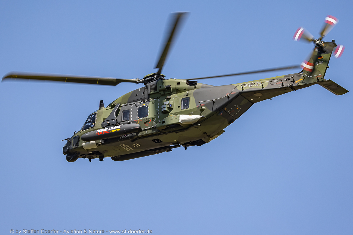 220CAA_2485