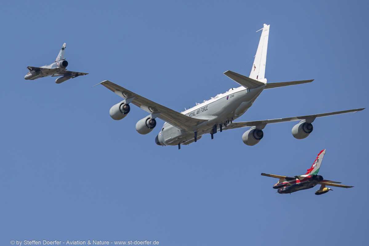 241CAA_2529