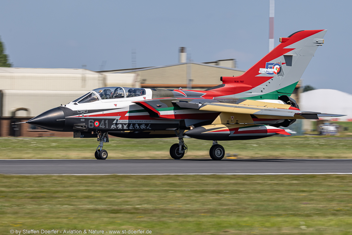 242CAA_3082