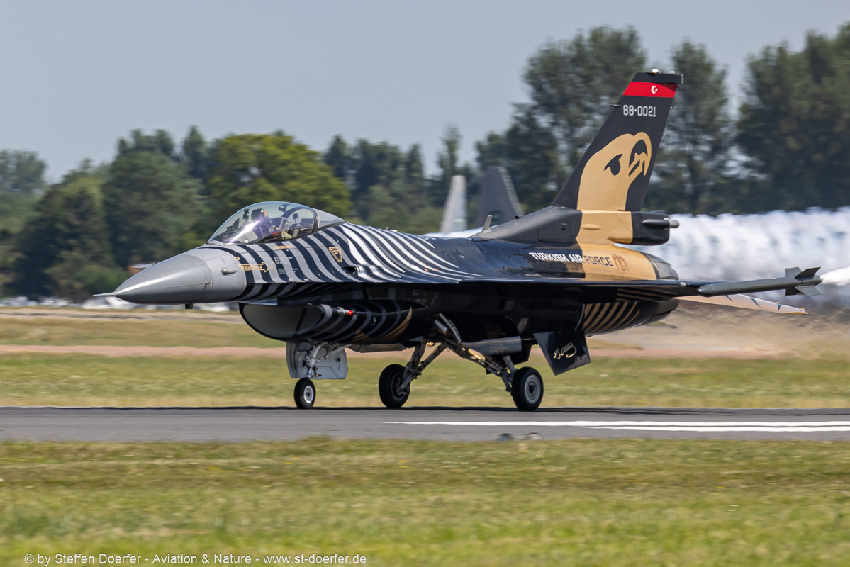 280CAA_2333