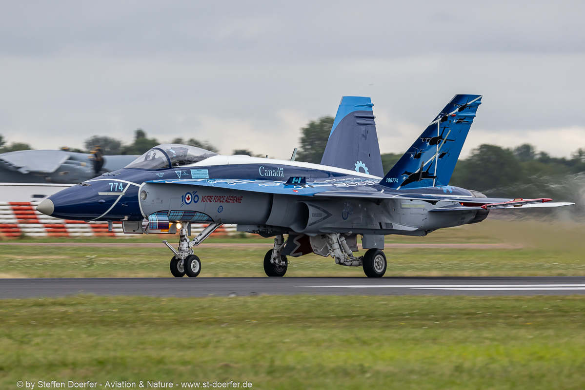 400CAA_8008