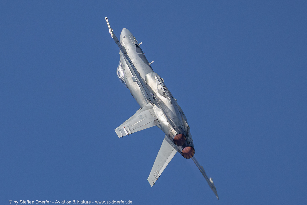 402CAA_4153