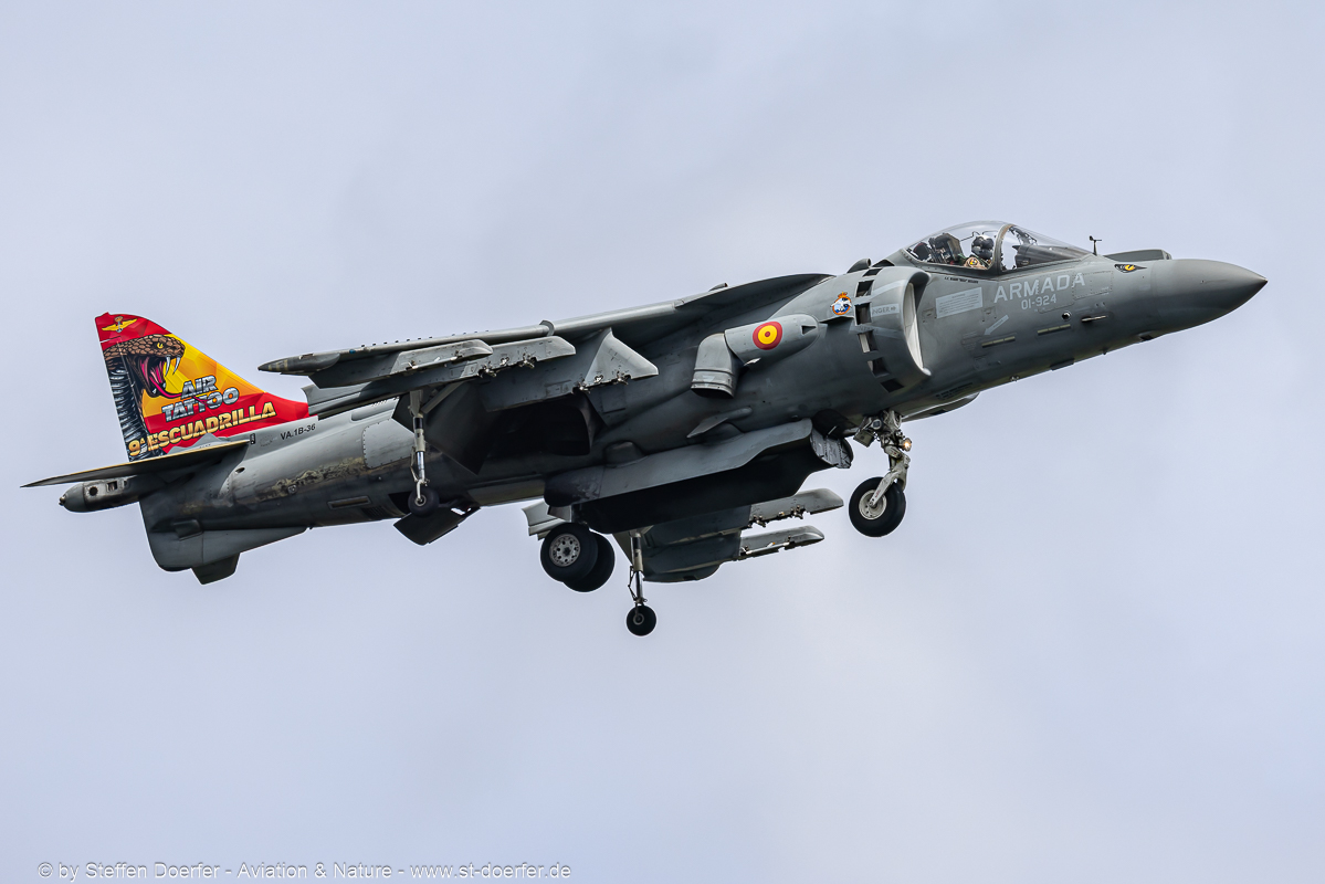 421CAA_0983