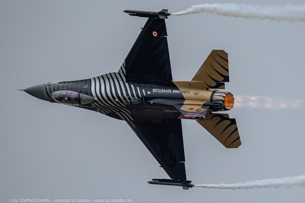 620CAA_7876