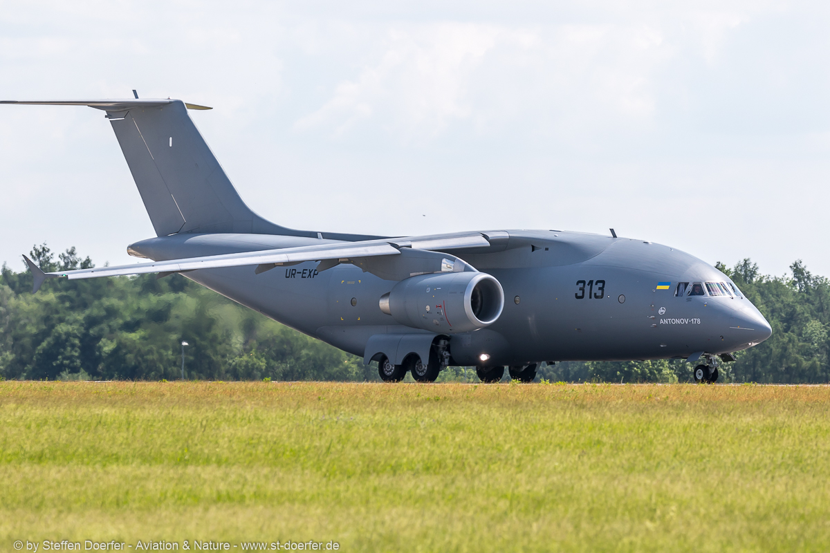 200IW5A8546