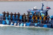 593JH3A4864