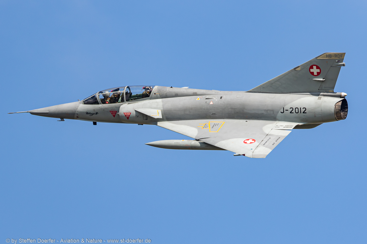 302IW5A7137