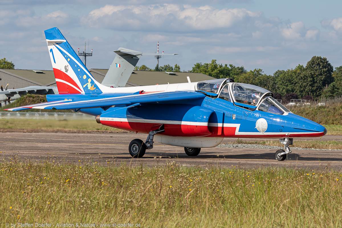560JH3A3351