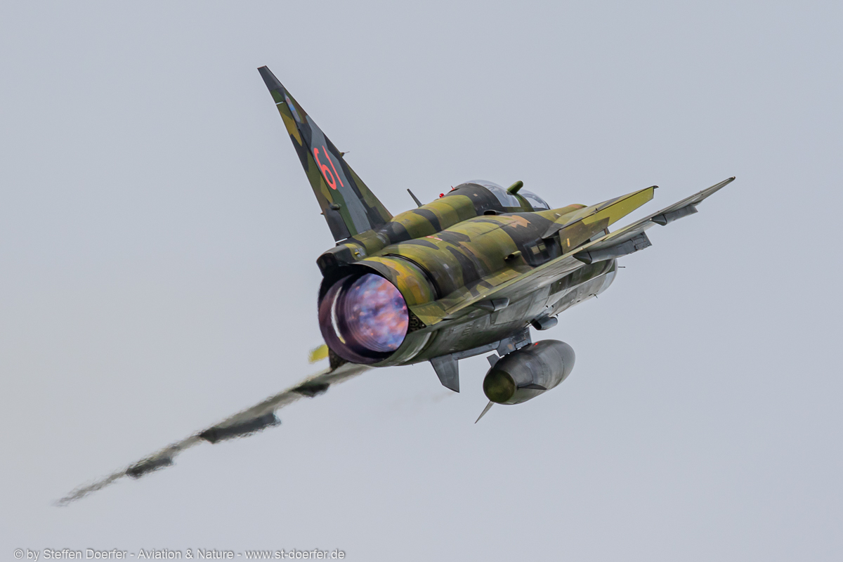 444JH3A8002