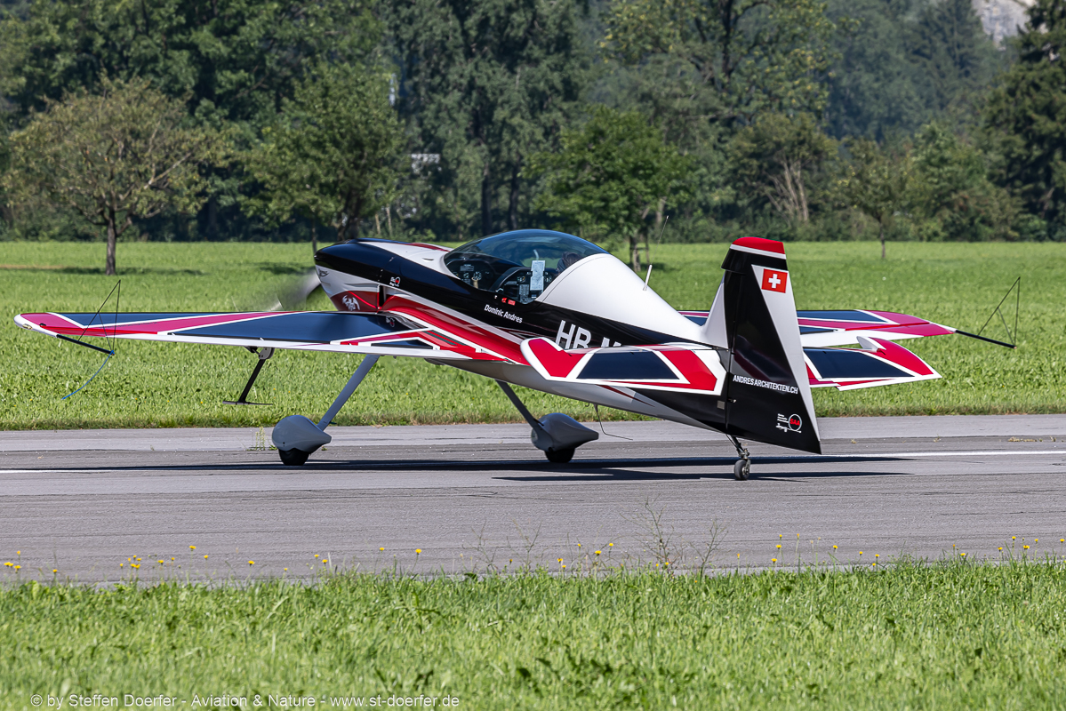 201-0Y2A2923