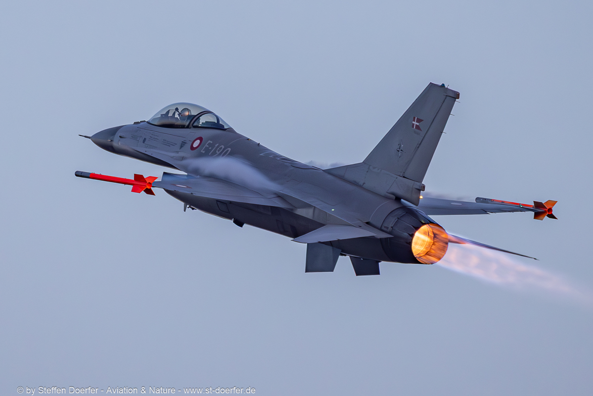 300CAA_7587
