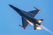 300CAA_8011
