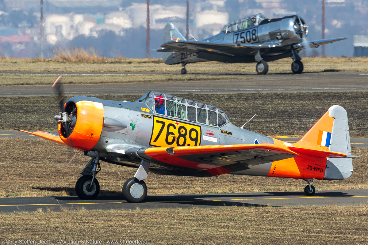 128IW5A0703